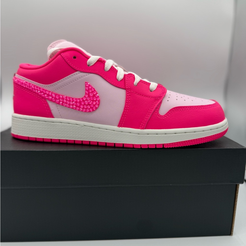 Nike Kids Vibrant Pink Sneakers